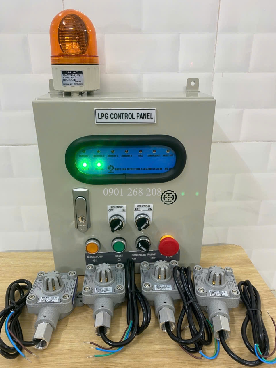 TỦ BÁO RÒ GAS ĐIỀU KHIỂN 3 VAN ĐIỆN TỪ ĐỘC LẶP